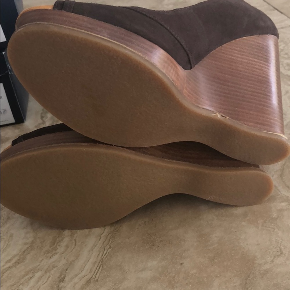 Comfortable Wedge.. - image 5